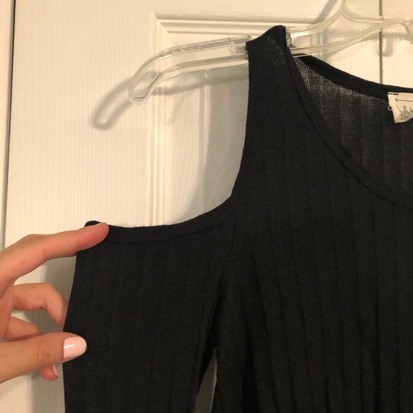 LA Hearts Pacsun Black Cold Shoulder Sheer Top - Picture 4 of 4